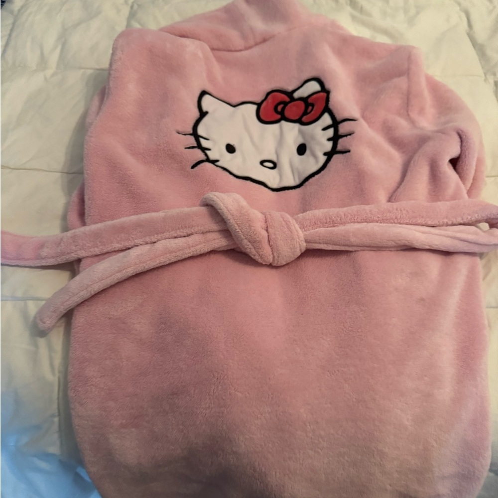 Hello Kitty Kid’s Pink bathrobe